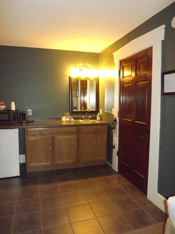 William Watson Hotel (Adults Only) Pittsfield Екстер'єр фото