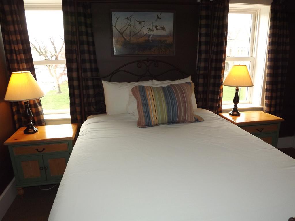 William Watson Hotel (Adults Only) Pittsfield Екстер'єр фото