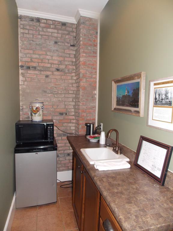 William Watson Hotel (Adults Only) Pittsfield Екстер'єр фото