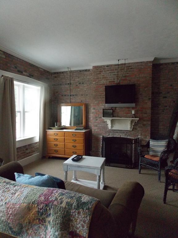 William Watson Hotel (Adults Only) Pittsfield Екстер'єр фото